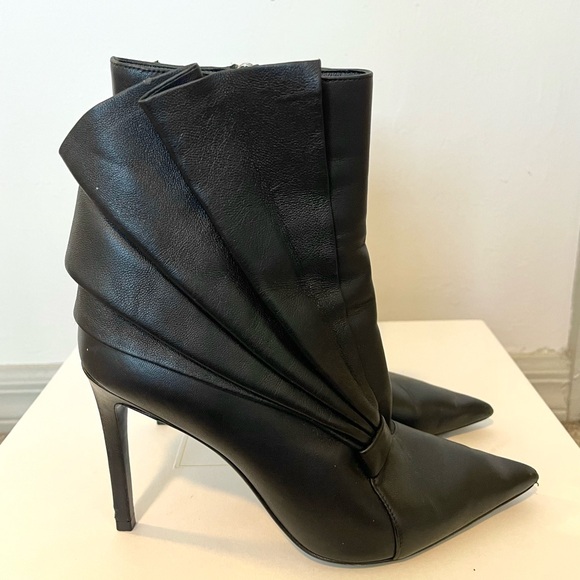 Balmain Pleated Fan Booties - Picture 6 of 14